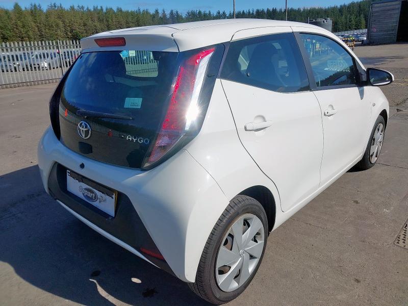 2015 TOYOTA AYGO X-PLAY VVT-I 
