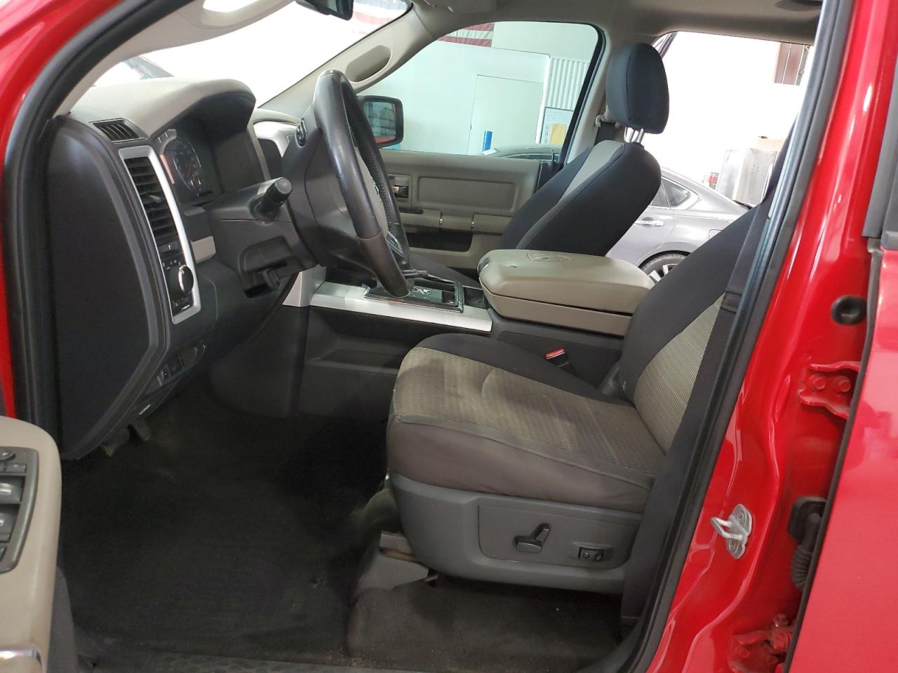 2010 Dodge Ram 1500 VIN: 1D7RV1CT5AS237132 Lot: 70692795