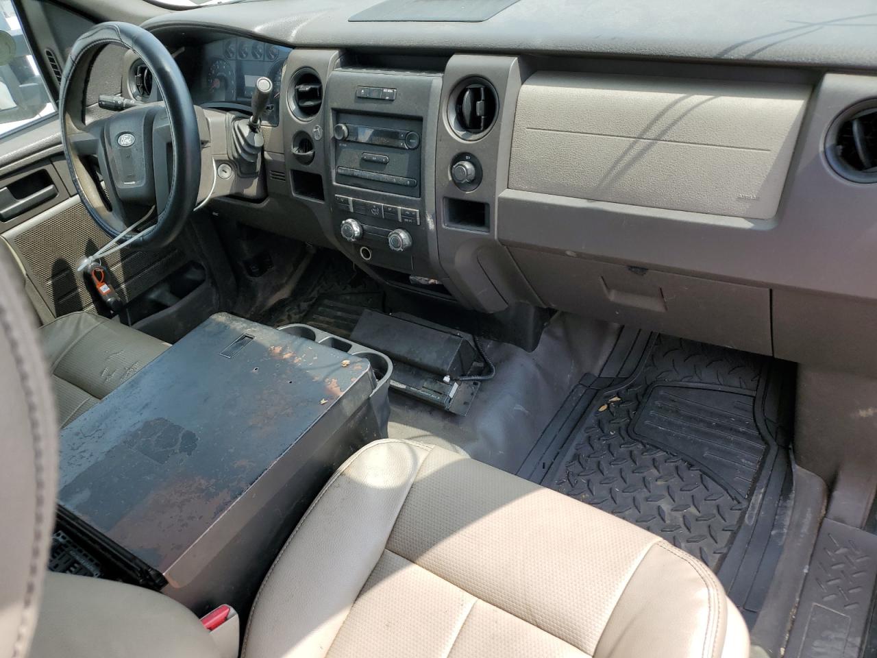 2010 Ford F150 VIN: 1FTMF1CW0AKC08682 Lot: 56354455