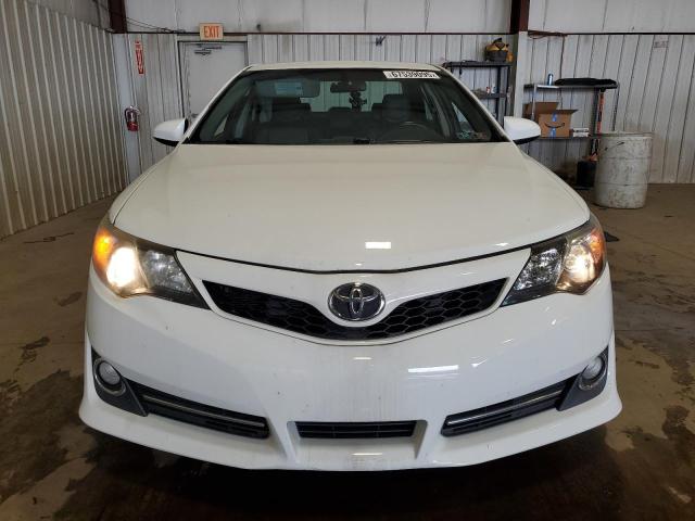  TOYOTA CAMRY 2014 Biały