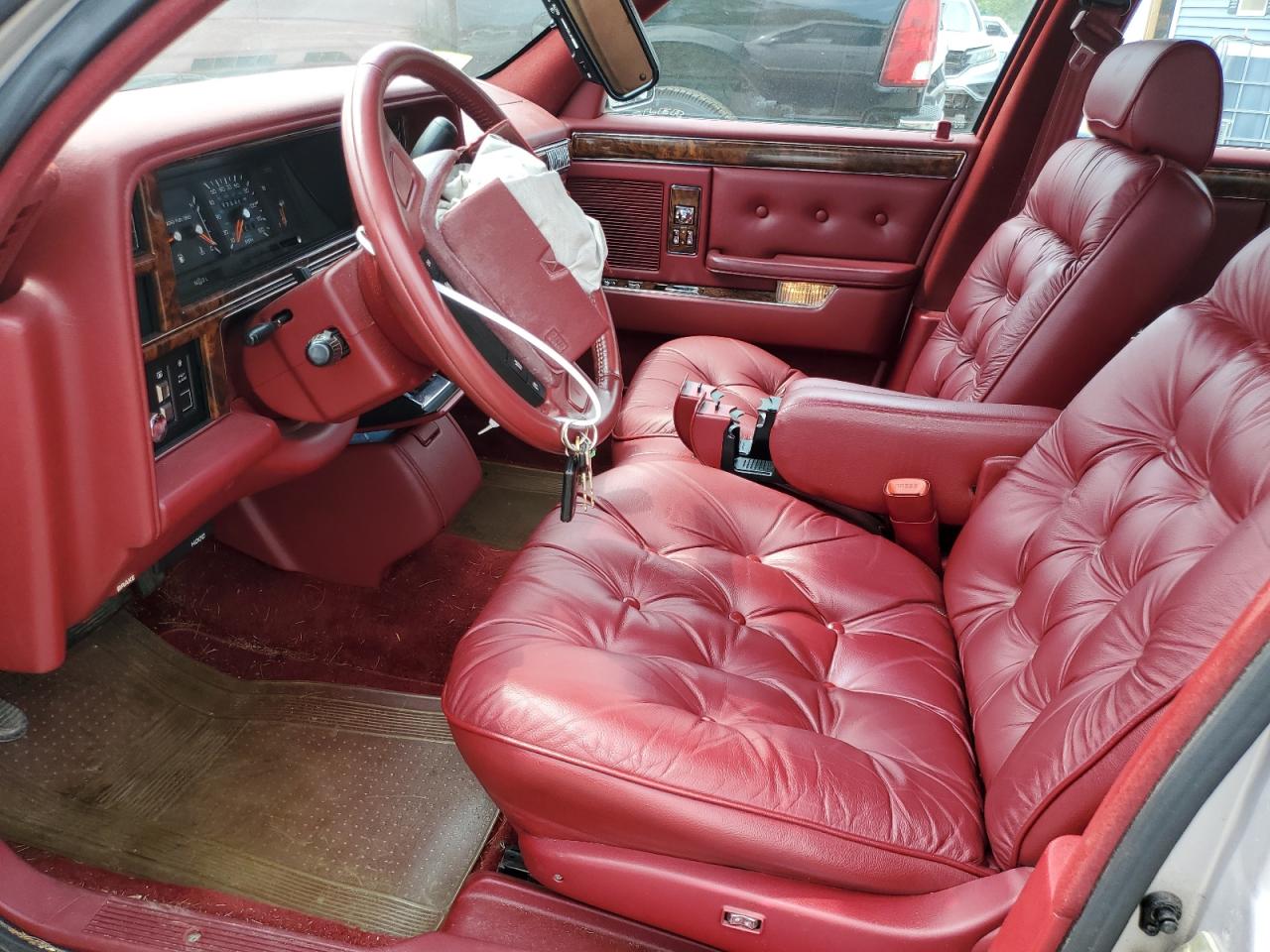 1992 Chrysler New Yorker Fifth Avenue VIN: 1C3XV66LXND859976 Lot: 68680145