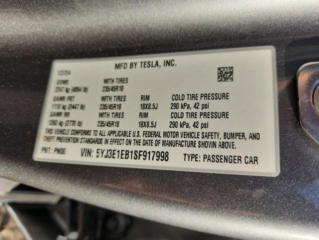 2025 Tesla Model 3 VIN: 5YJ3E1EB1SF917998 Lot: 70076675