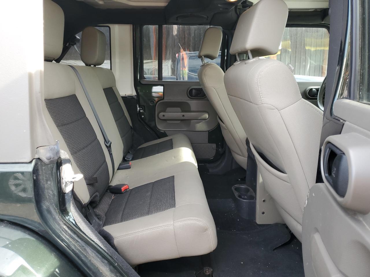 2010 Jeep Wrangler Unlimited Sahara VIN: 1J4HA5H19AL140181 Lot: 67470805