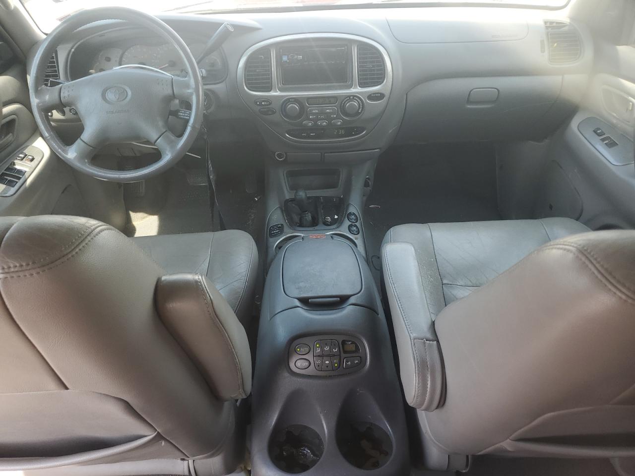 2001 Toyota Sequoia Limited VIN: 5TDBT48A11S000625 Lot: 67831355