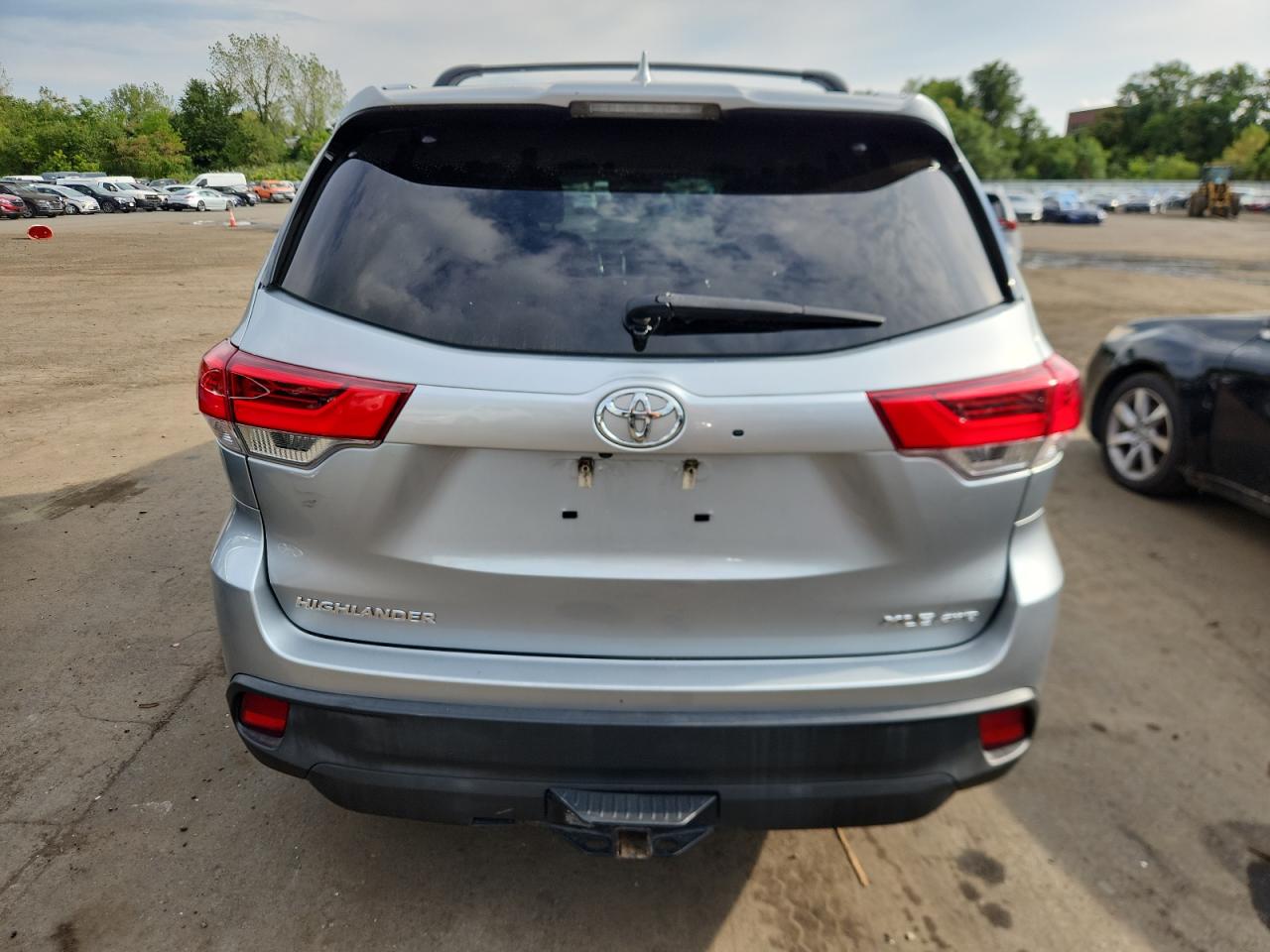 2017 Toyota Highlander Se VIN: 5TDJZRFH9HS472900 Lot: 70268085