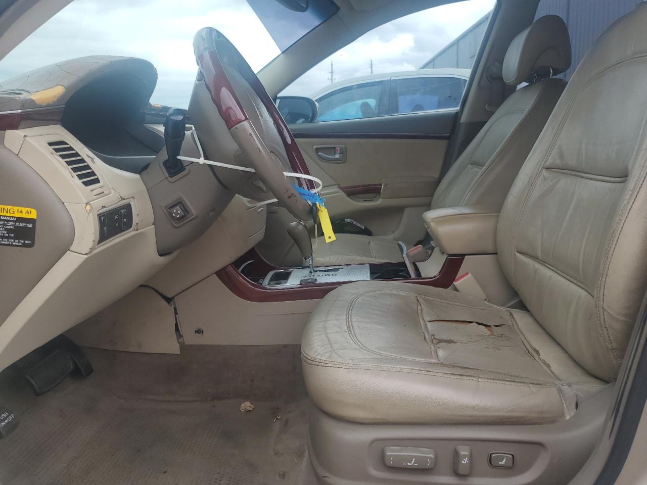 2008 Hyundai Azera Se VIN: KMHFC46F58A332098 Lot: 69912545