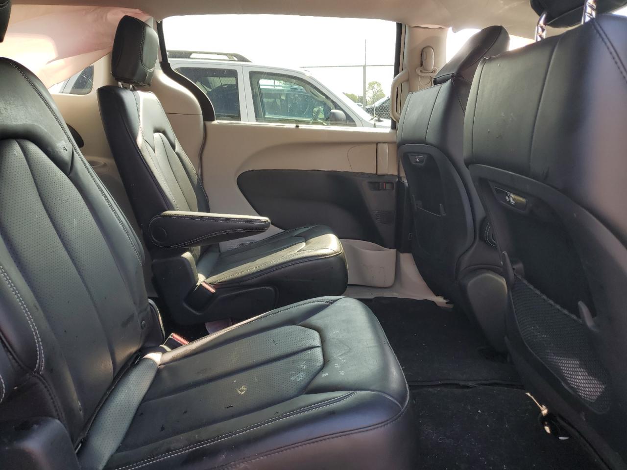 2023 Chrysler Pacifica Touring L VIN: 2C4RC1BG5PR505370 Lot: 69262365