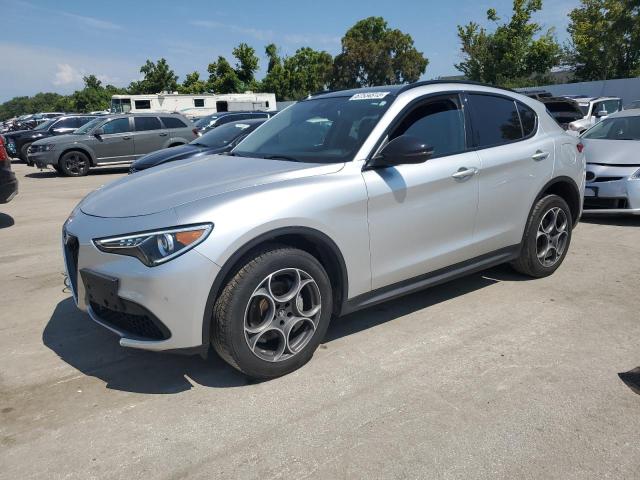  ALFA ROMEO STELVIO 2021 Srebrny