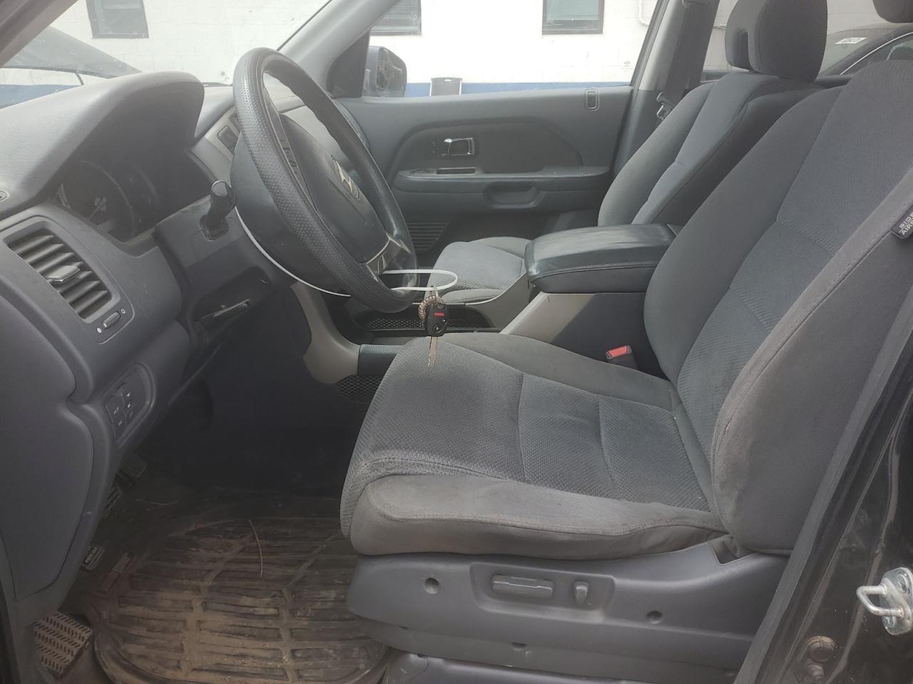 2006 Honda Pilot Ex VIN: 5FNYF18406B007751 Lot: 70145055