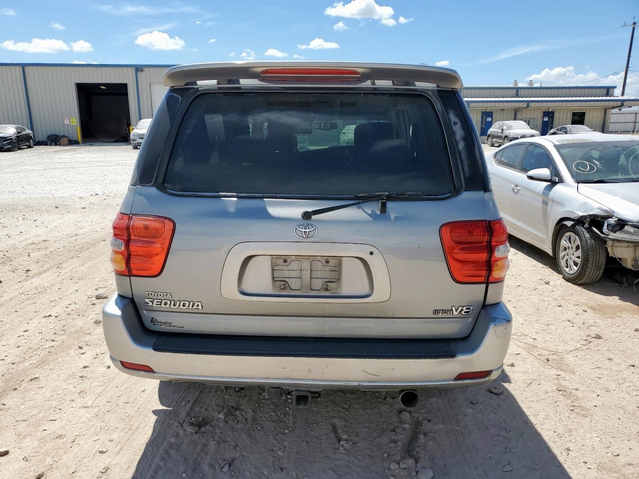 2004 Toyota Sequoia Sr5 VIN: 5TDZT34A24S221945 Lot: 69060755