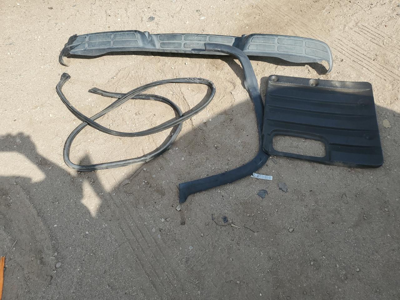 2018 Chevrolet Express G2500 VIN: 1GCWGAFG6J1344265 Lot: 67524625