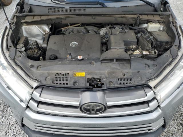 2018 TOYOTA HIGHLANDER LE  
