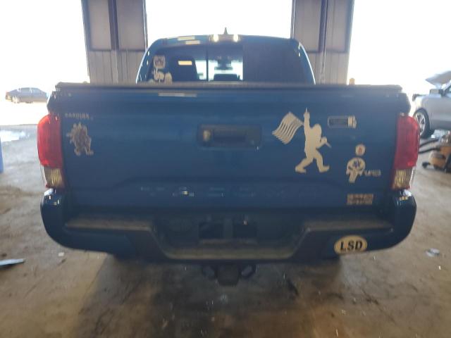  TOYOTA TACOMA 2017 Синий
