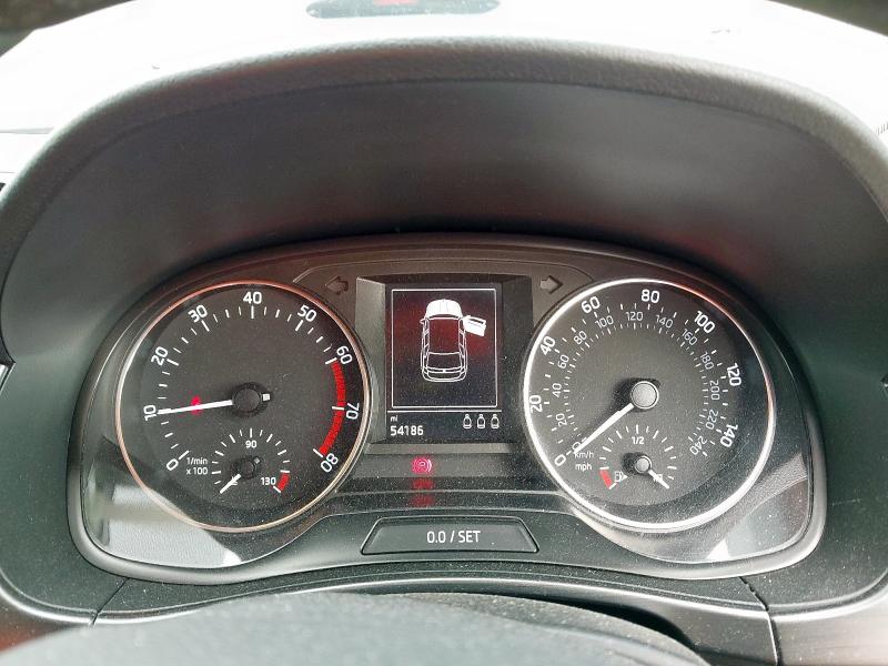 2016 SKODA FABIA