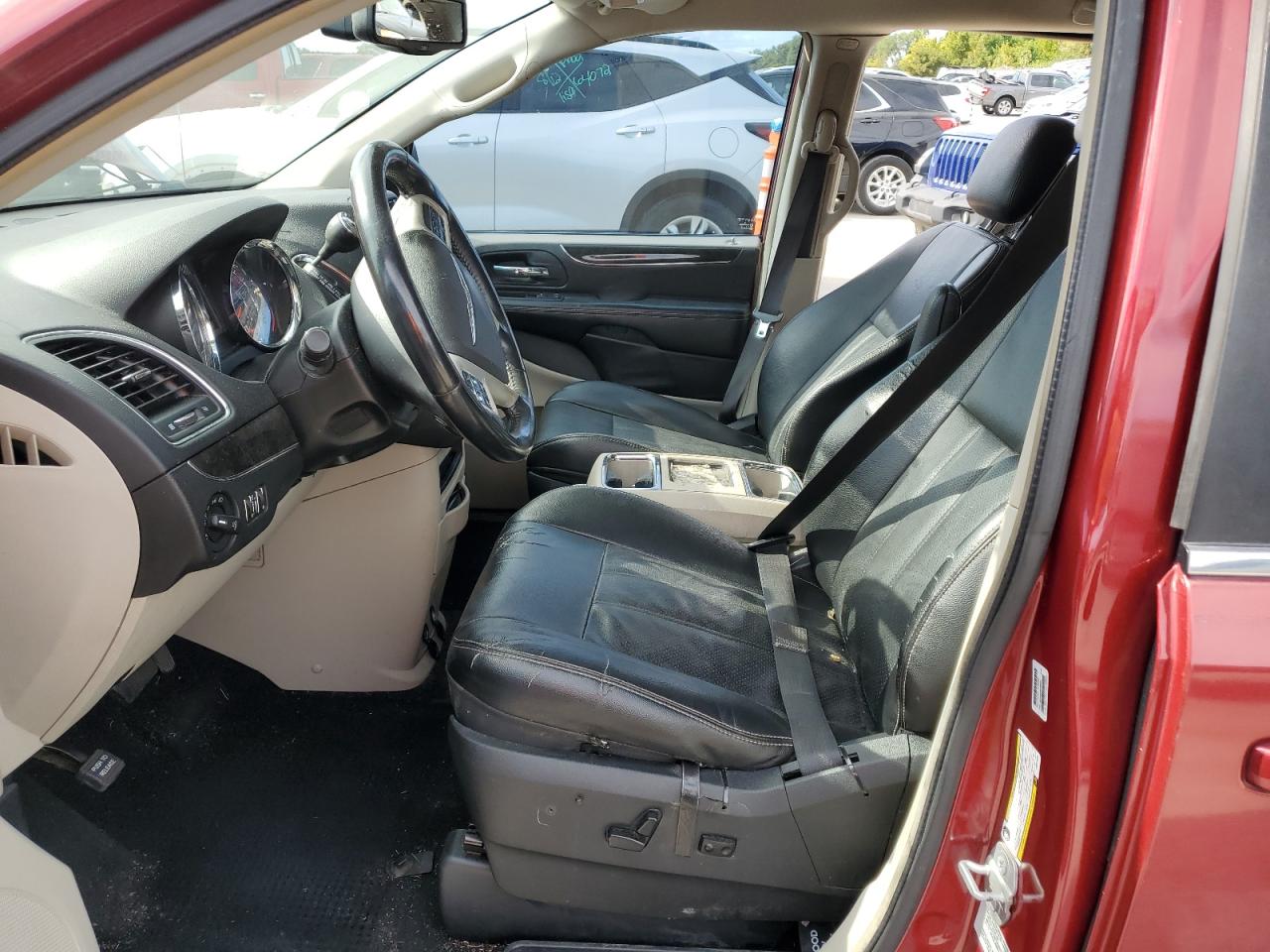 2015 Chrysler Town & Country Touring L VIN: 2C4RC1CGXFR657559 Lot: 70201955