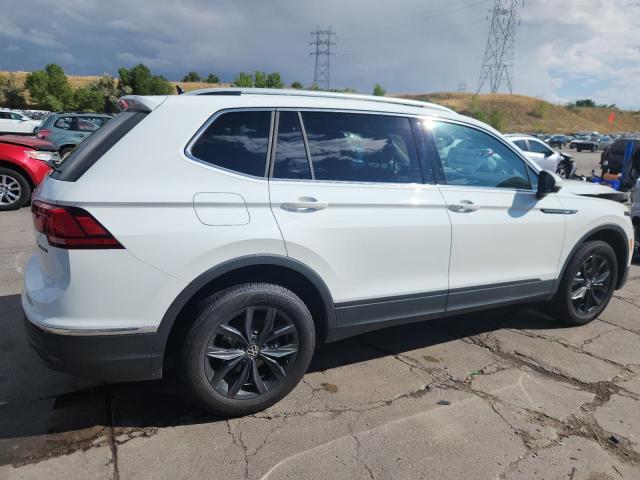  VOLKSWAGEN TIGUAN 2024 Белы