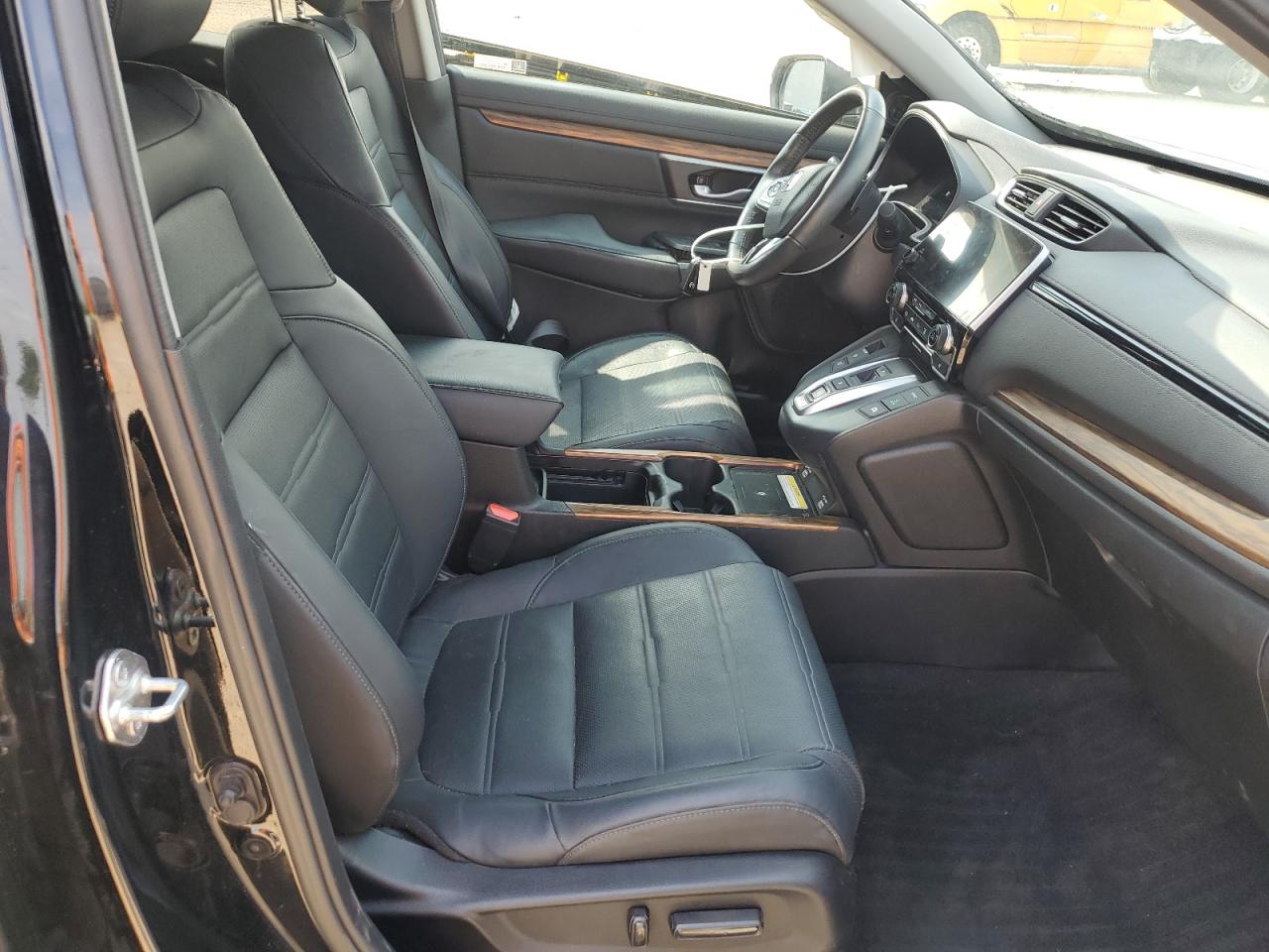 2021 Honda Cr-V Touring VIN: 7FART6H94ME000017 Lot: 69348105