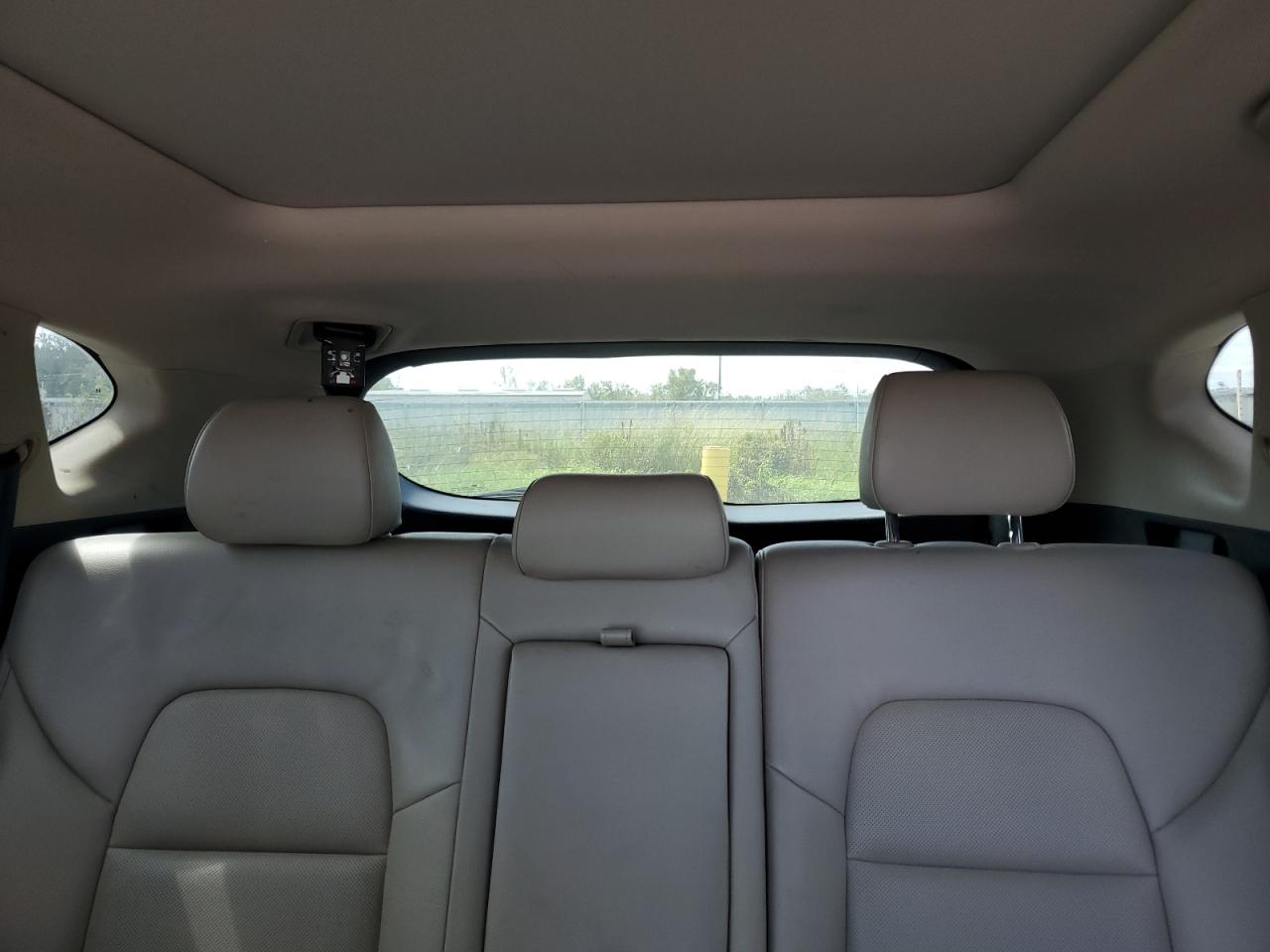 KM8J33A29GU256052 2016 Hyundai Tucson Limited