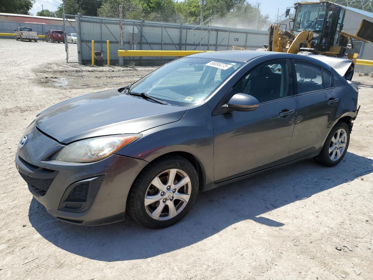 MAZDA 3 2011. Lot# 68095275. VIN JM1BL1VF2B1901404. Photo 1