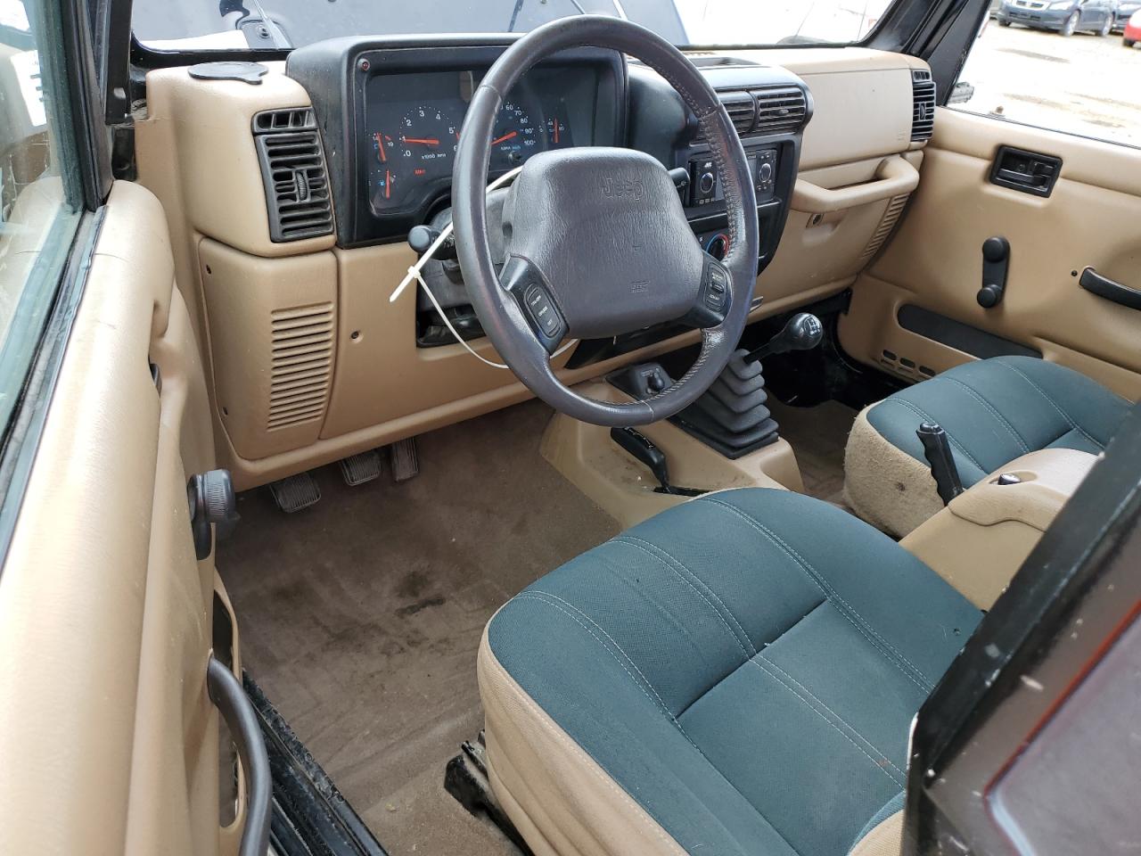 2002 Jeep Wrangler / Tj Sahara VIN: 1J4FA59S22P720767 Lot: 68039175