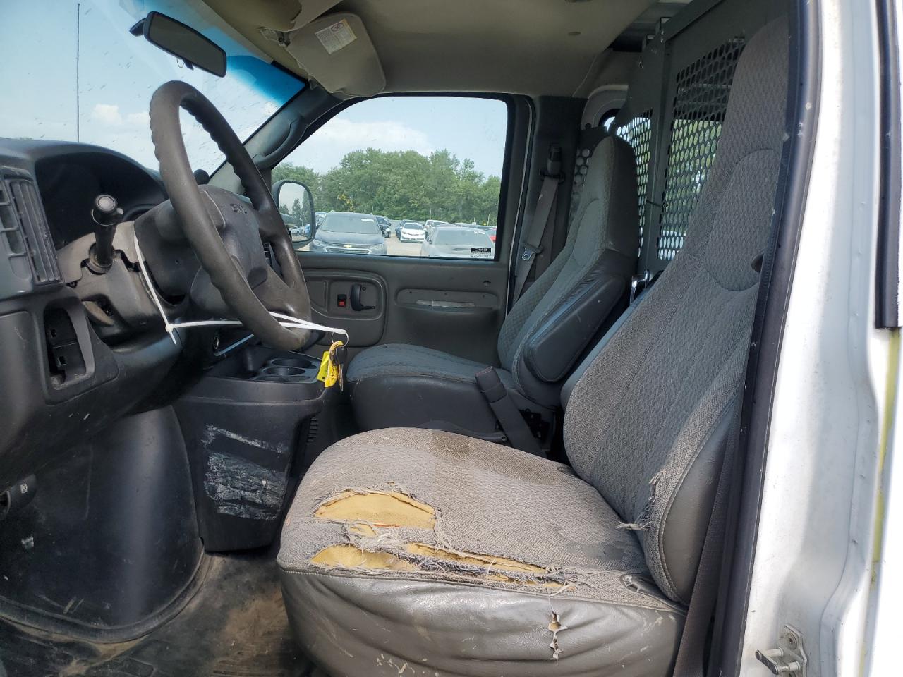 2005 GMC Savana G2500 VIN: 1GTGG25V151205029 Lot: 68937005