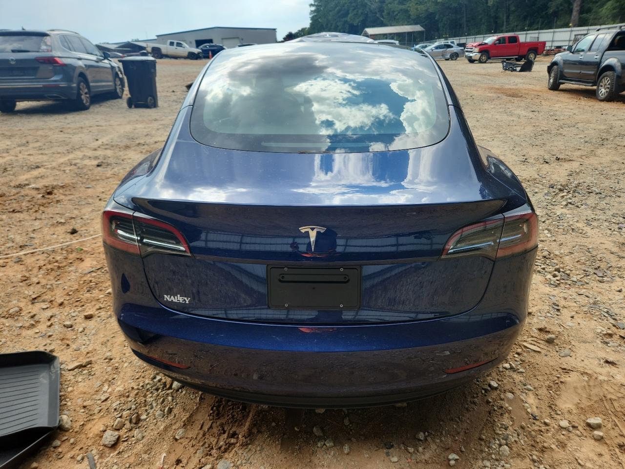 2023 Tesla Model 3 VIN: 5YJ3E1EA7PF686653 Lot: 69790755