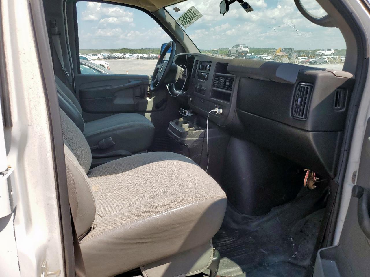 2010 Chevrolet Express G1500 VIN: 1GCUGADX5A1102156 Lot: 68382955