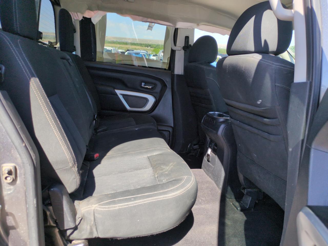 2017 Nissan Titan Sv VIN: 1N6AA1E59HN511228 Lot: 65650075