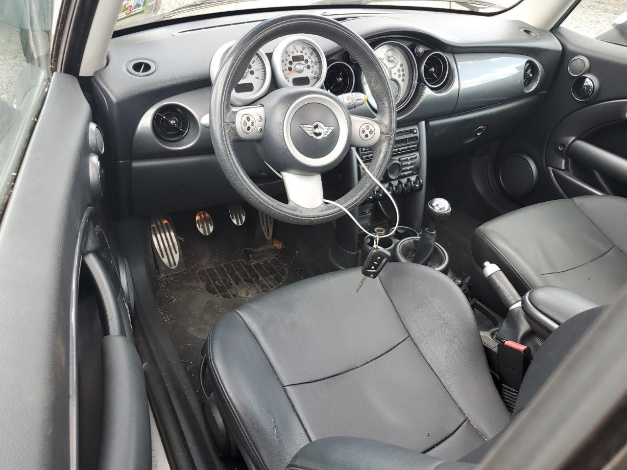 2006 Mini Cooper S VIN: WMWRE33576TL17411 Lot: 70922505