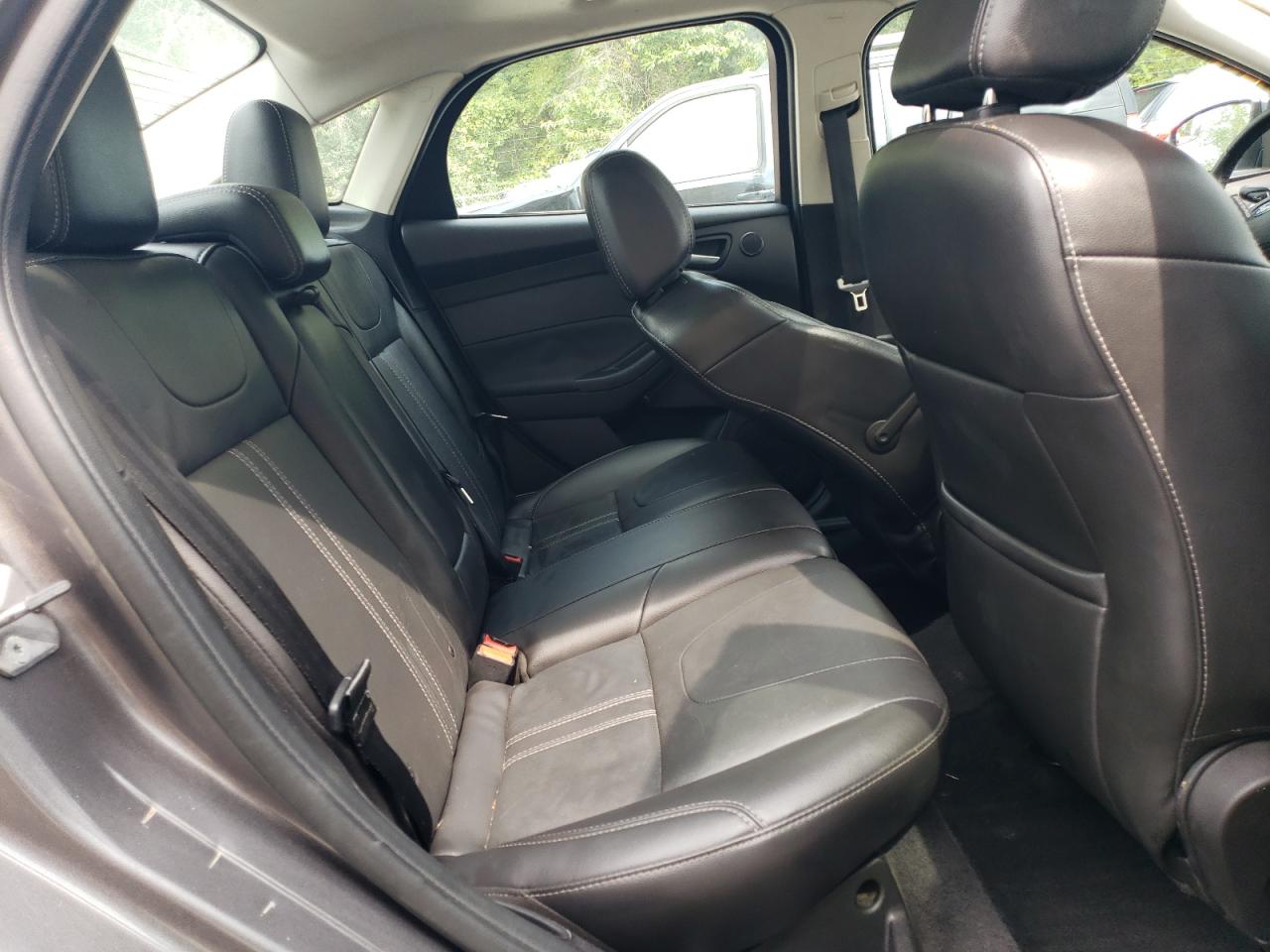 2014 Ford Focus Titanium VIN: 1FADP3J27EL205504 Lot: 97222515