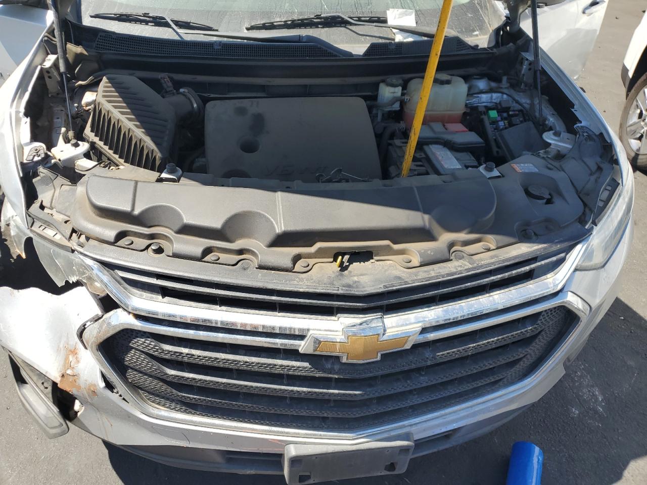 2018 Chevrolet Traverse Ls VIN: 1GNERFKW0JJ101977 Lot: 70293985