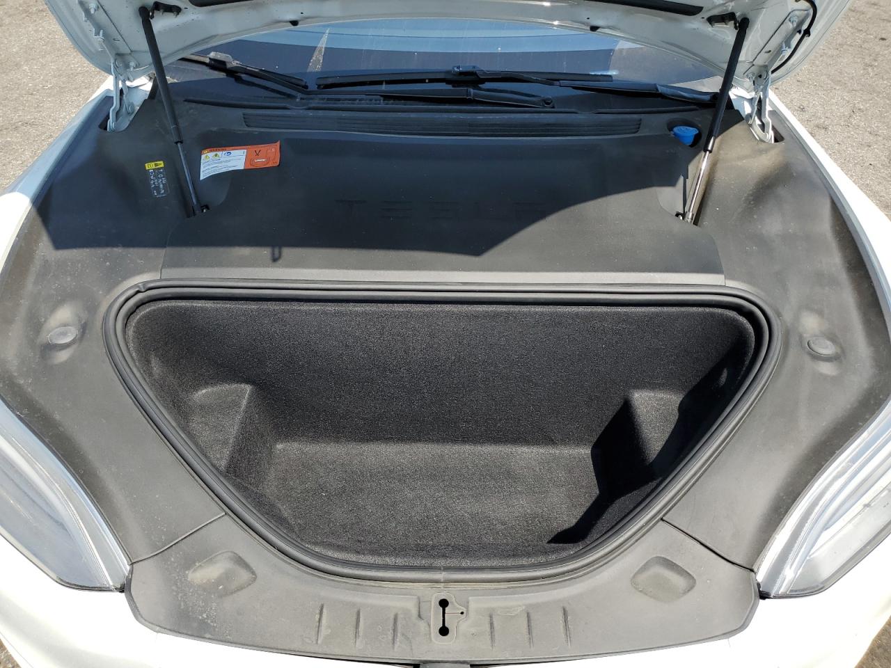 2018 Tesla Model S VIN: 5YJSA1E25JF247135 Lot: 68872155