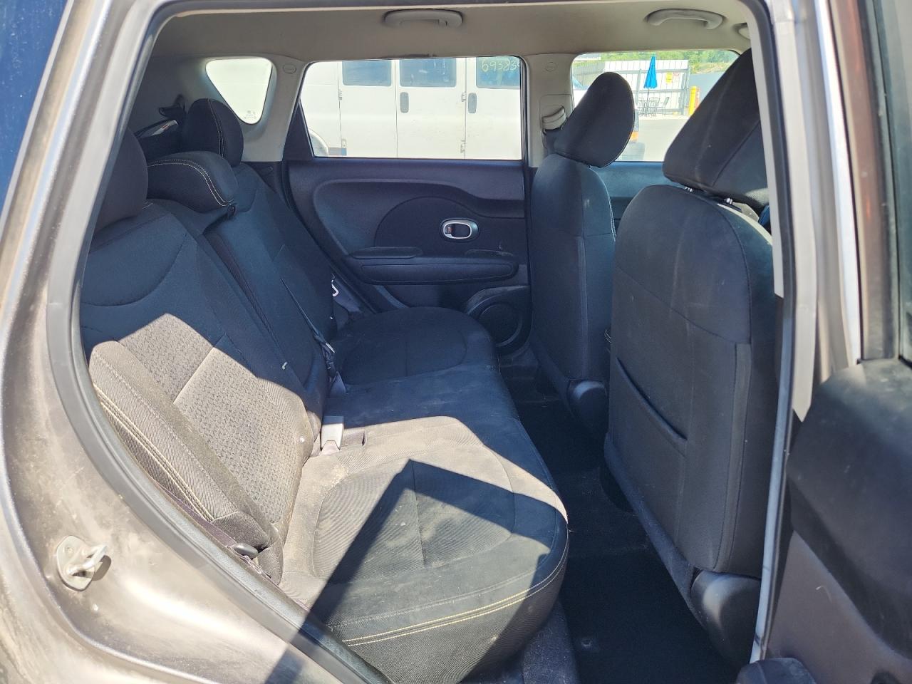 2016 Kia Soul + VIN: KNDJP3A5XG7296707 Lot: 70450365