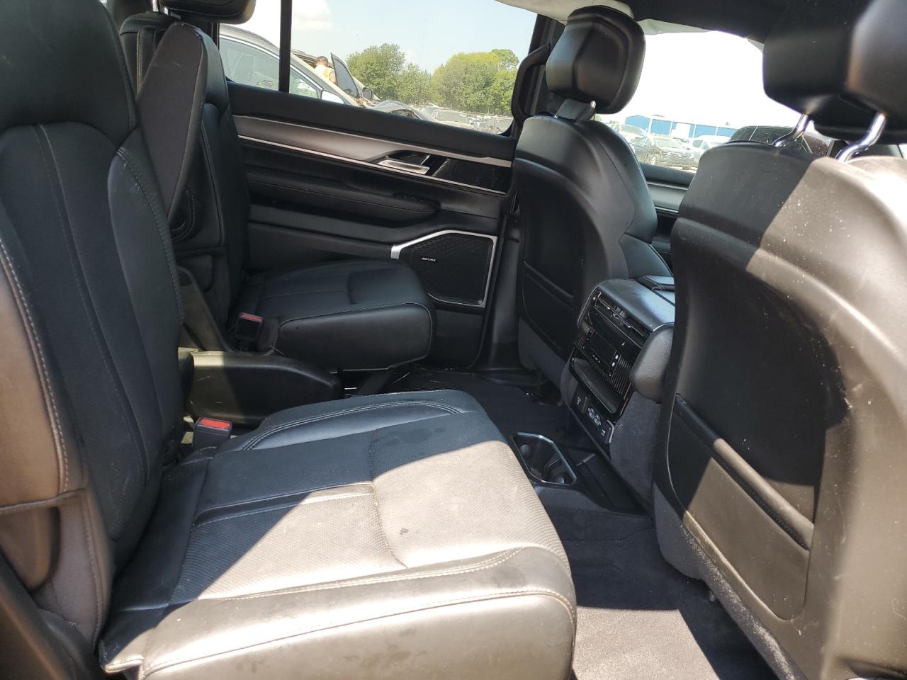 2023 Jeep Wagoneer Series Ii VIN: 1C4SJVBP0PS560452 Lot: 69677865