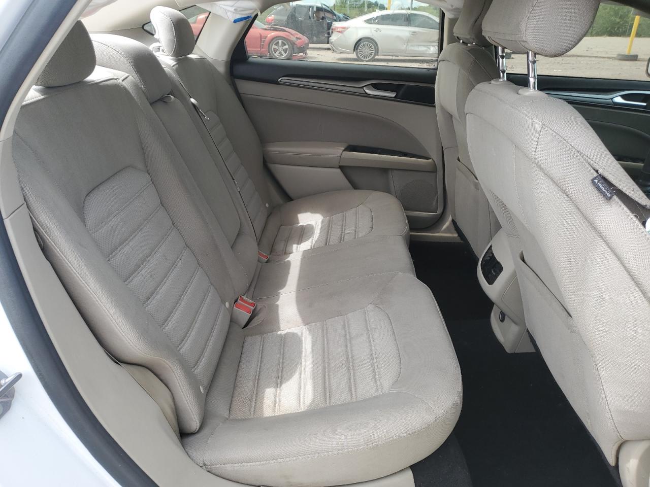 2019 Ford Fusion Se VIN: 3FA6P0LU2KR241412 Lot: 70418505