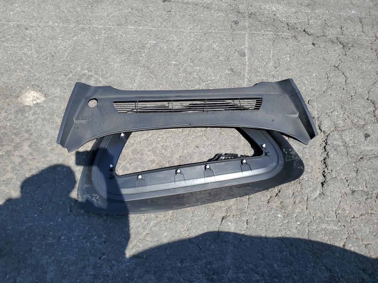 2025 Tesla Model Y VIN: 7SAYGDEE7SF251731 Lot: 70168615