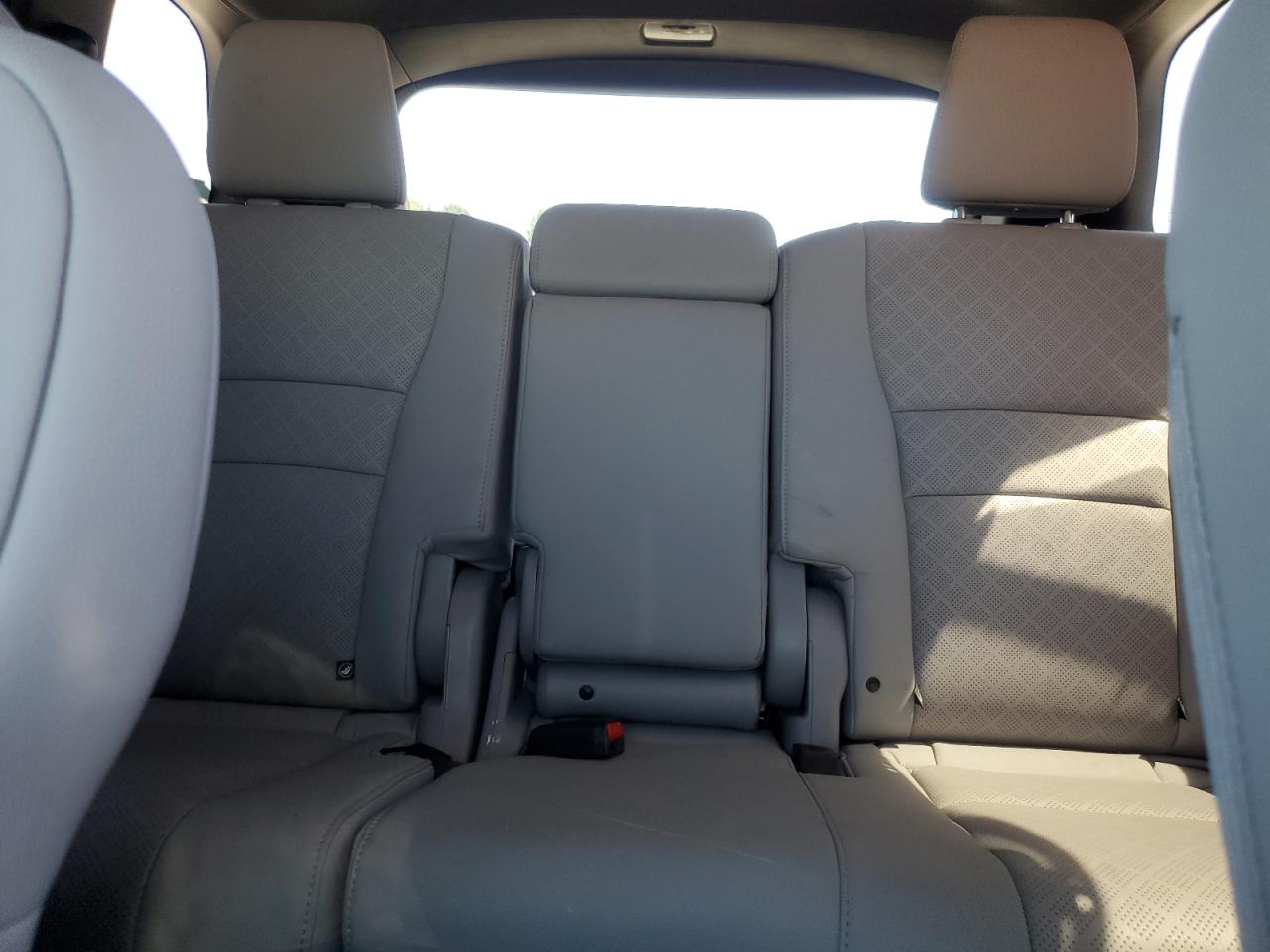 2021 Honda Passport Touring VIN: 5FNYF8H93MB042303 Lot: 71158075