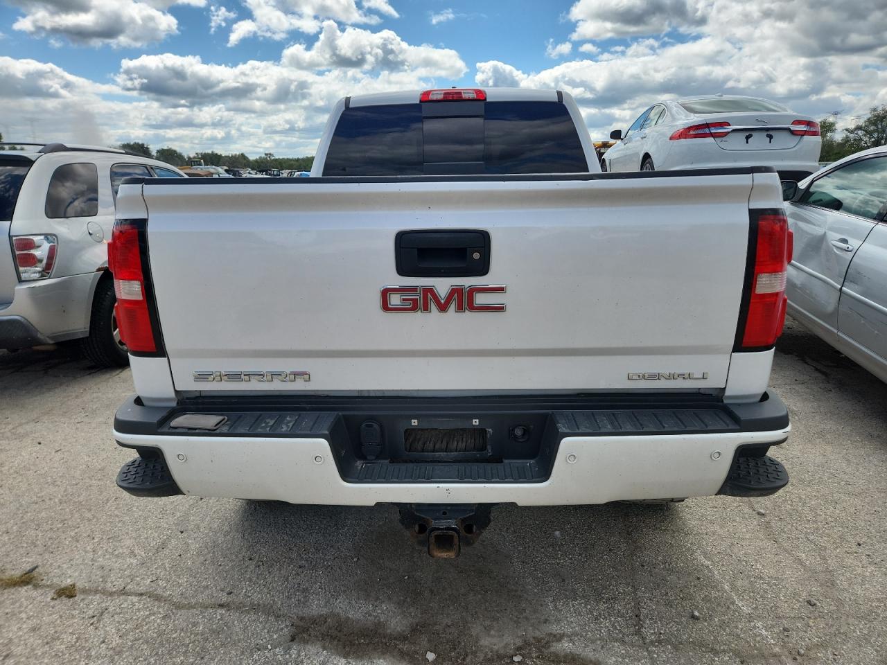 2018 GMC Sierra K2500 Denali VIN: 1GT12UEY7JF178846 Lot: 69969965