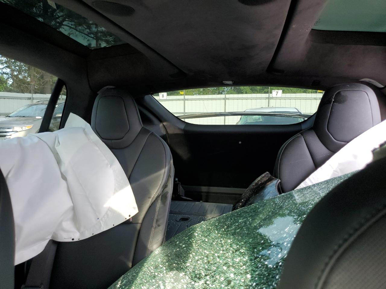 2024 Tesla Model X VIN: 7SAXCBE60RF438677 Lot: 70468075