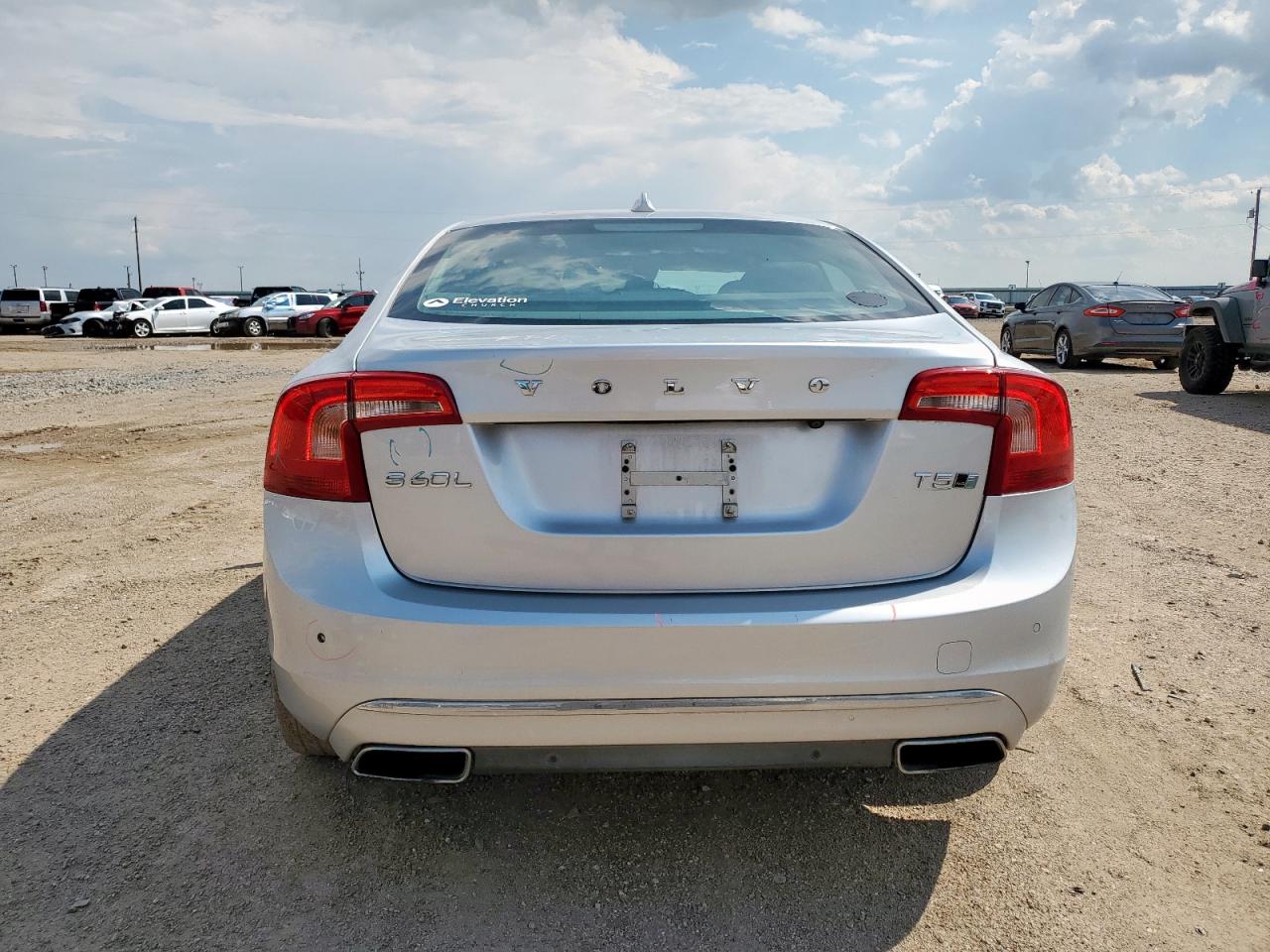 LYV402TK6HB139834 VOLVO S60 2017 SILVER Photo 6