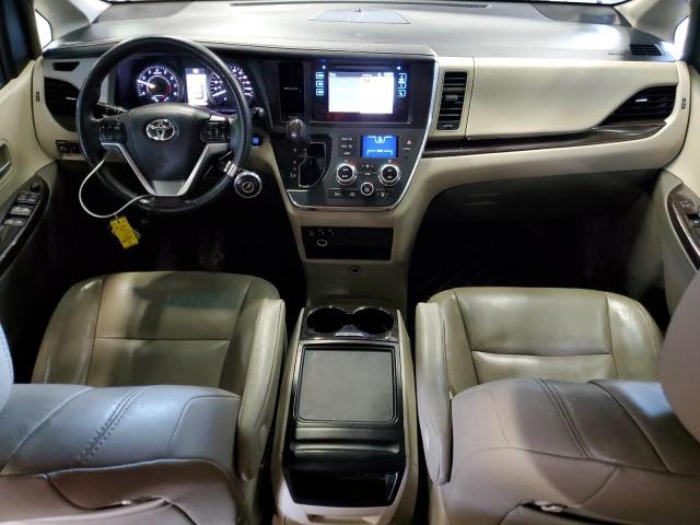 2017 TOYOTA SIENNA XLE  