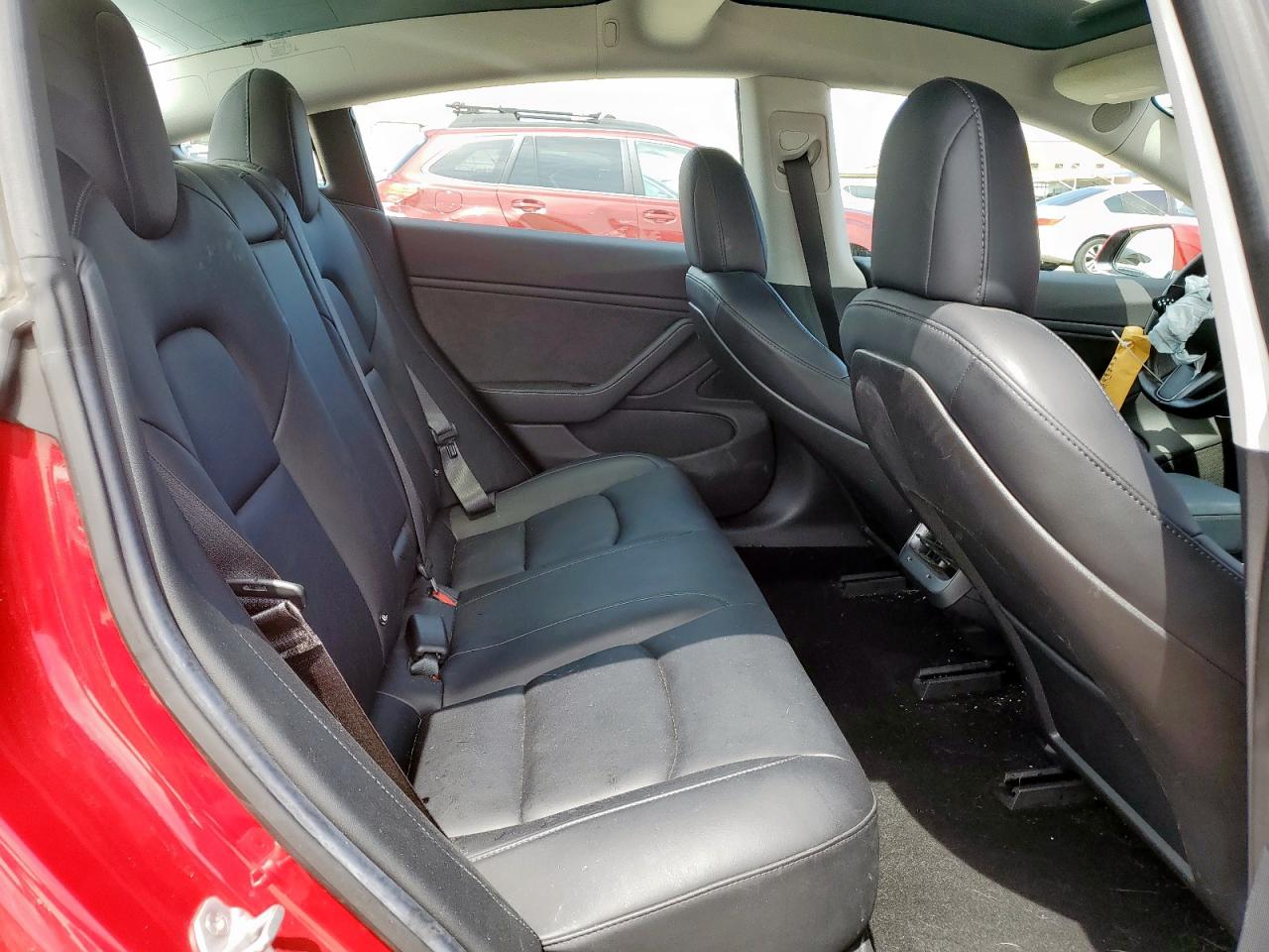 5YJ3E1EA1JF024431 2018 Tesla Model 3