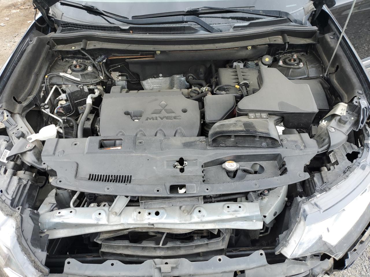 2019 Mitsubishi Outlander Es VIN: JA4AD2A35KJ000452 Lot: 70663865