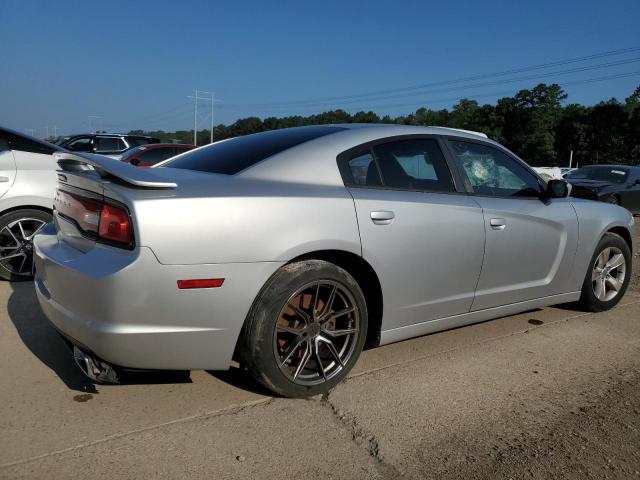 Sedans DODGE CHARGER 2012 Srebrny