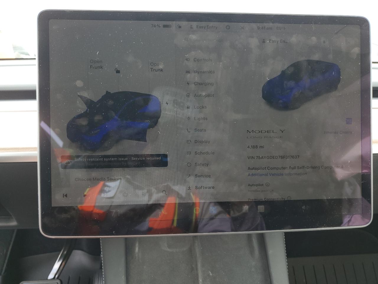 2025 Tesla Model Y VIN: 7SAYGDED7SF317637 Lot: 70943885