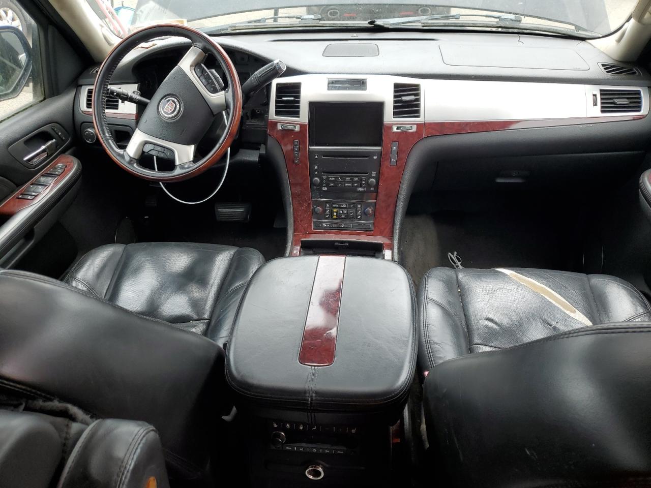 2007 Cadillac Escalade Luxury VIN: 1GYFK63867R152955 Lot: 68583865