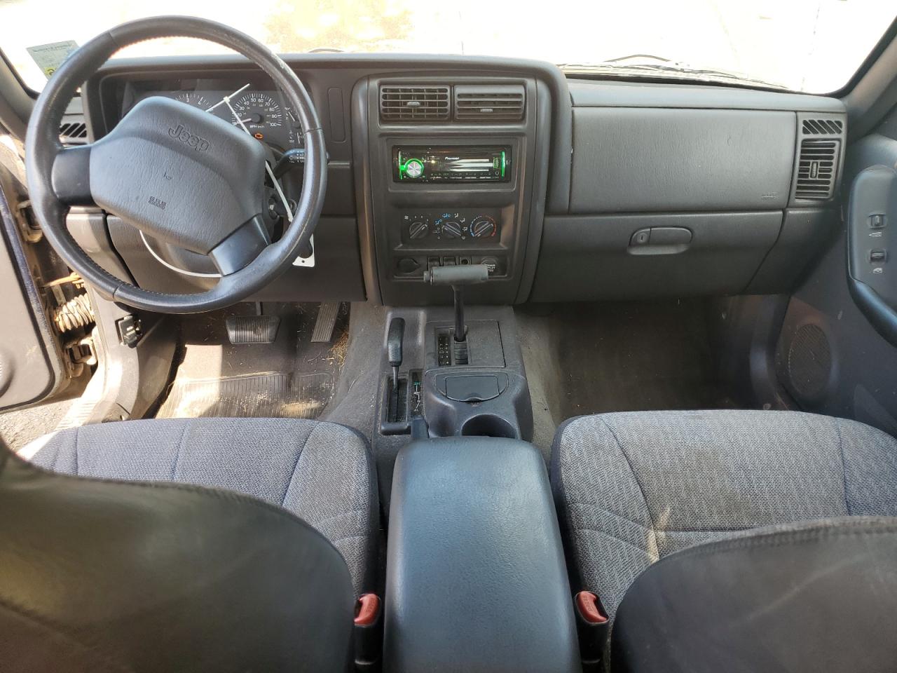 2000 Jeep Cherokee Sport VIN: 1J4FF48S0YL162365 Lot: 70168385