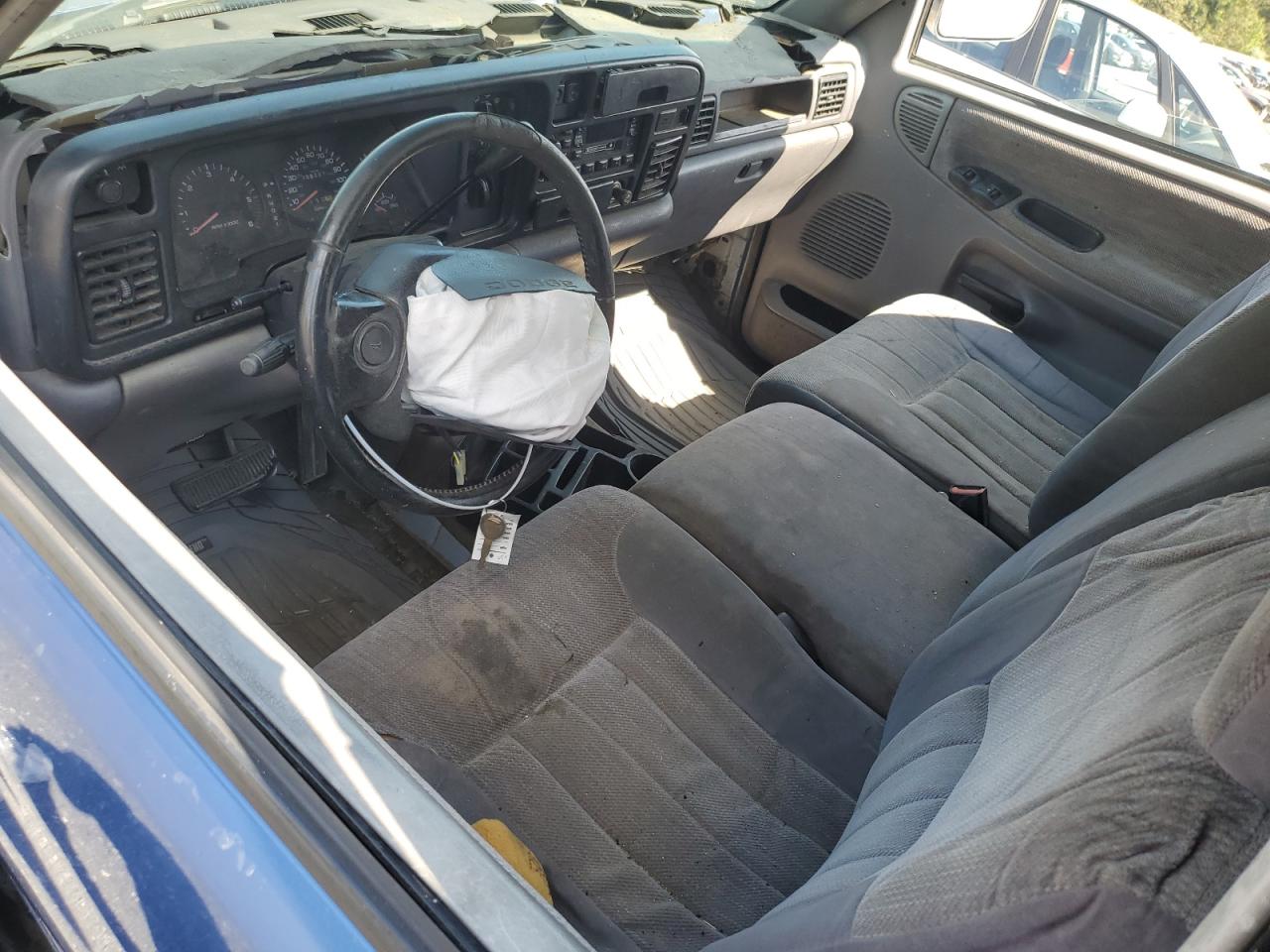 1997 Dodge Ram 1500 VIN: 3B7HC13Y8VG833002 Lot: 68732575