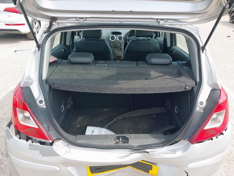 2011 VAUXHALL CORSA SE