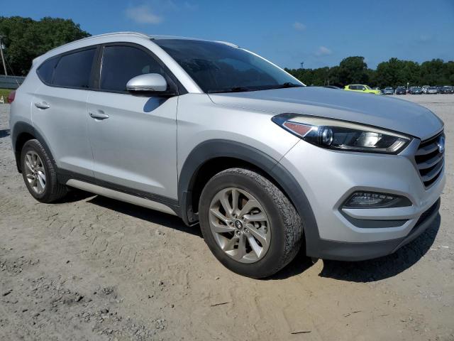  HYUNDAI TUCSON 2018 Серебристый